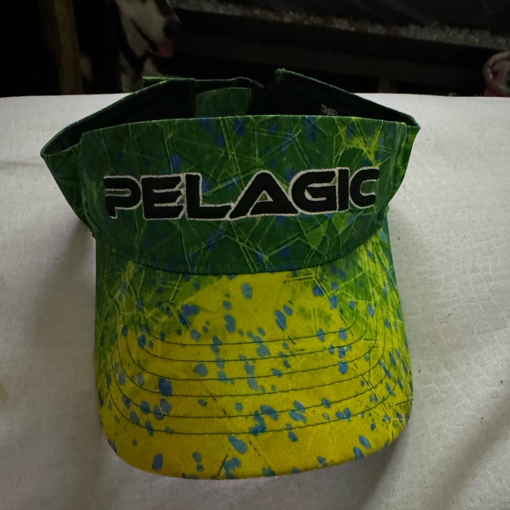 Pelagic visor like new